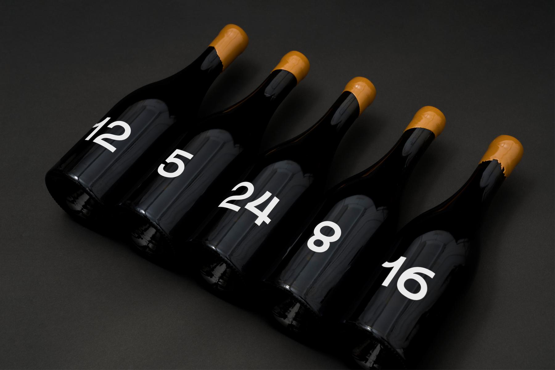 Botellas de vino edición limitada autopromoción Mikel Romero